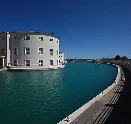 Apt In Marinagri