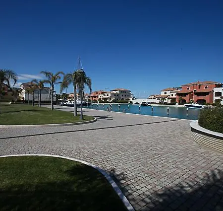 Апартаменты Apt In Marinagri Поликоро